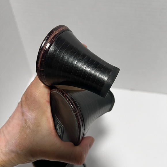 Brighton Steph Chocolate Brown Leather Crocodile Mule Heels 8 - Picture 5 of 7